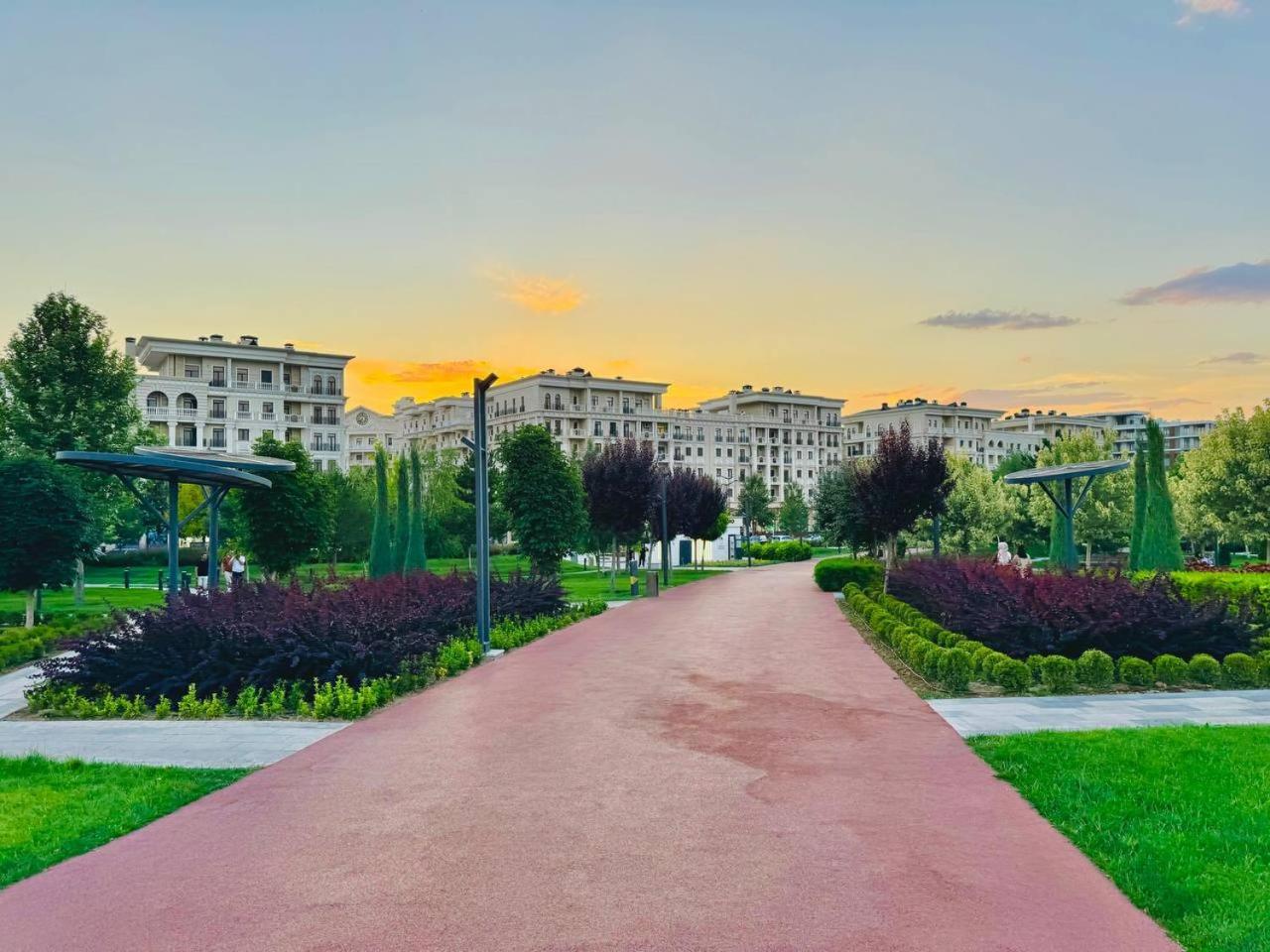Boulevard Tashkent City Exterior photo